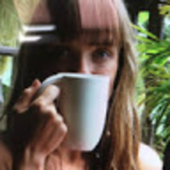 Meet your Posher, Andrea - Picture 1 of 1